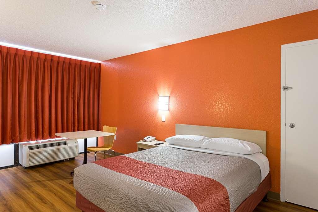 Motel 6 Baton Rouge Southeast Prairieville Rum bild