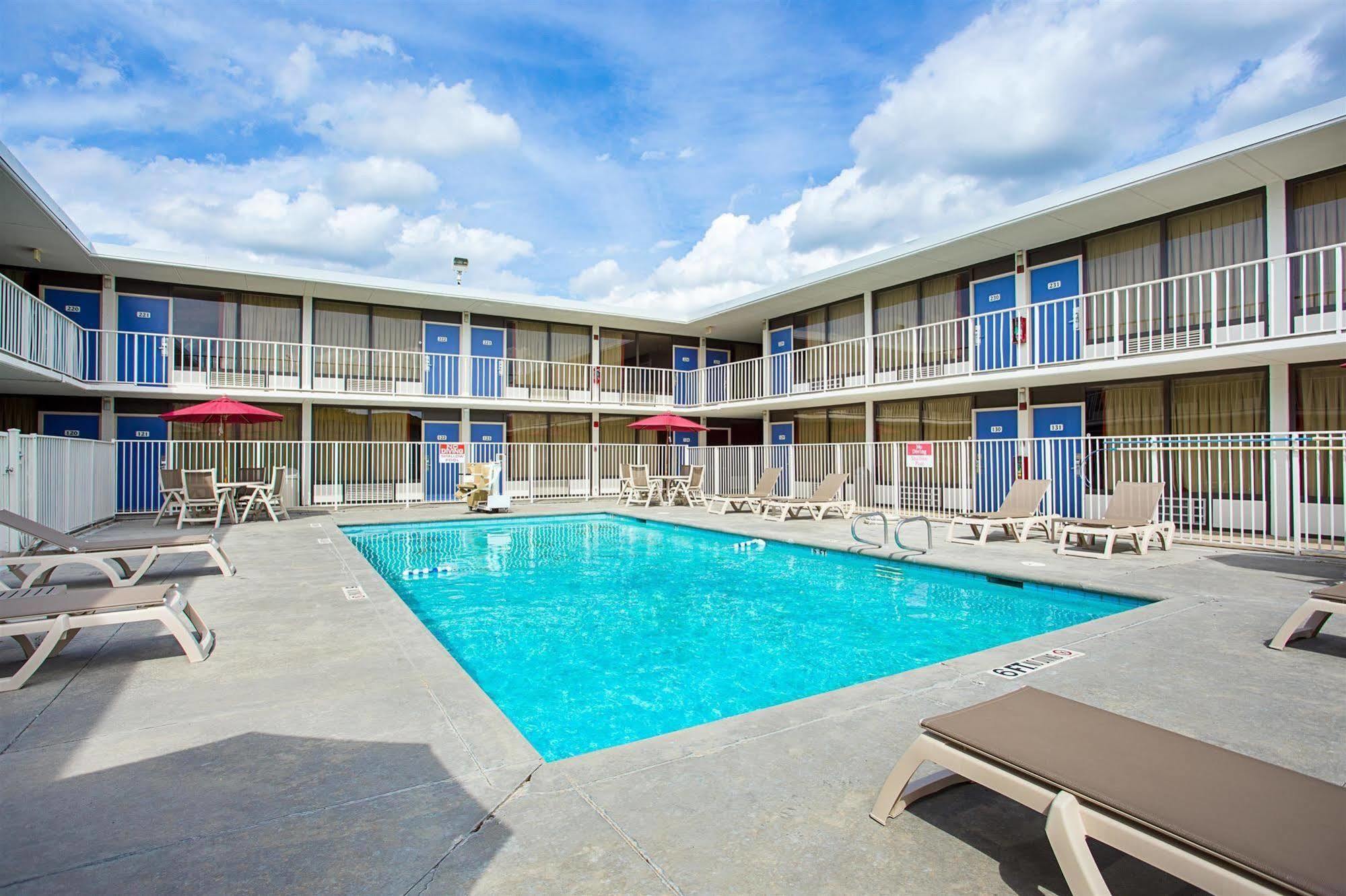 Motel 6 Baton Rouge Southeast Prairieville Exteriör bild